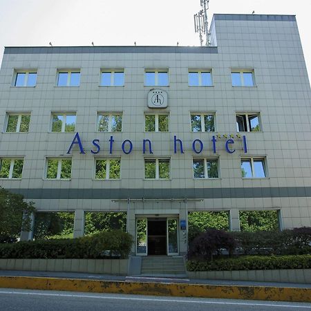 Aston Hotel Pino Torinese Esterno foto