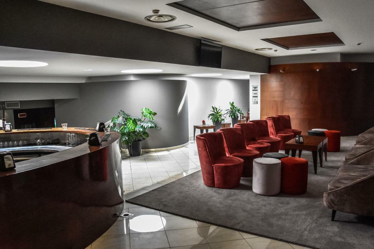 Aston Hotel Pino Torinese Esterno foto